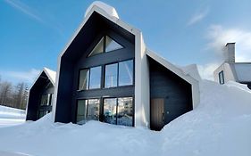 Niseko White Villas1